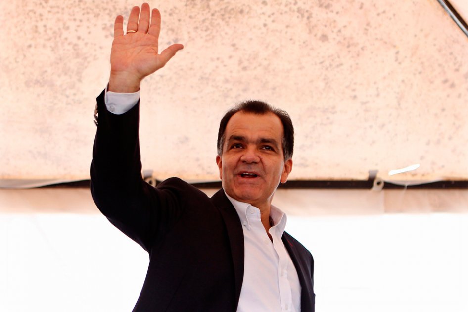 Óscar Iván Zuluaga oficializa su aspiración a la Presidencia por el uribismo