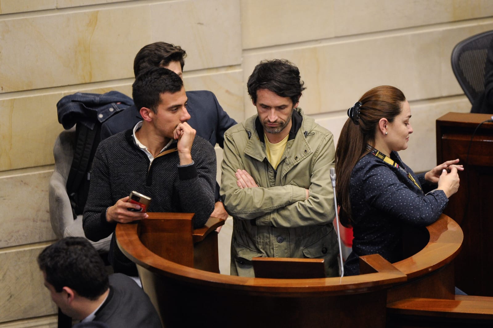 Juan Carlos Losada aseguró que no veía una derrota: “Llevo cuatro años presentando este proyecto de acto legislativo en este Congreso. Llegamos a último debate, ocho debates y hoy quiero agradecer porque esta lucha sigue avanzando, no es una derrota, hemos dado un avance gigantesco”.