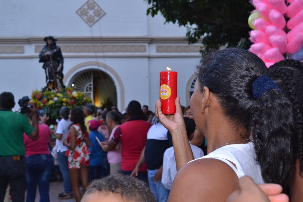 Ya van más de 30 mil contagiados por el virus en todo el país en solo tres meses, pero el pueblo sigue viviendo aferrado a la protección de San Roque.