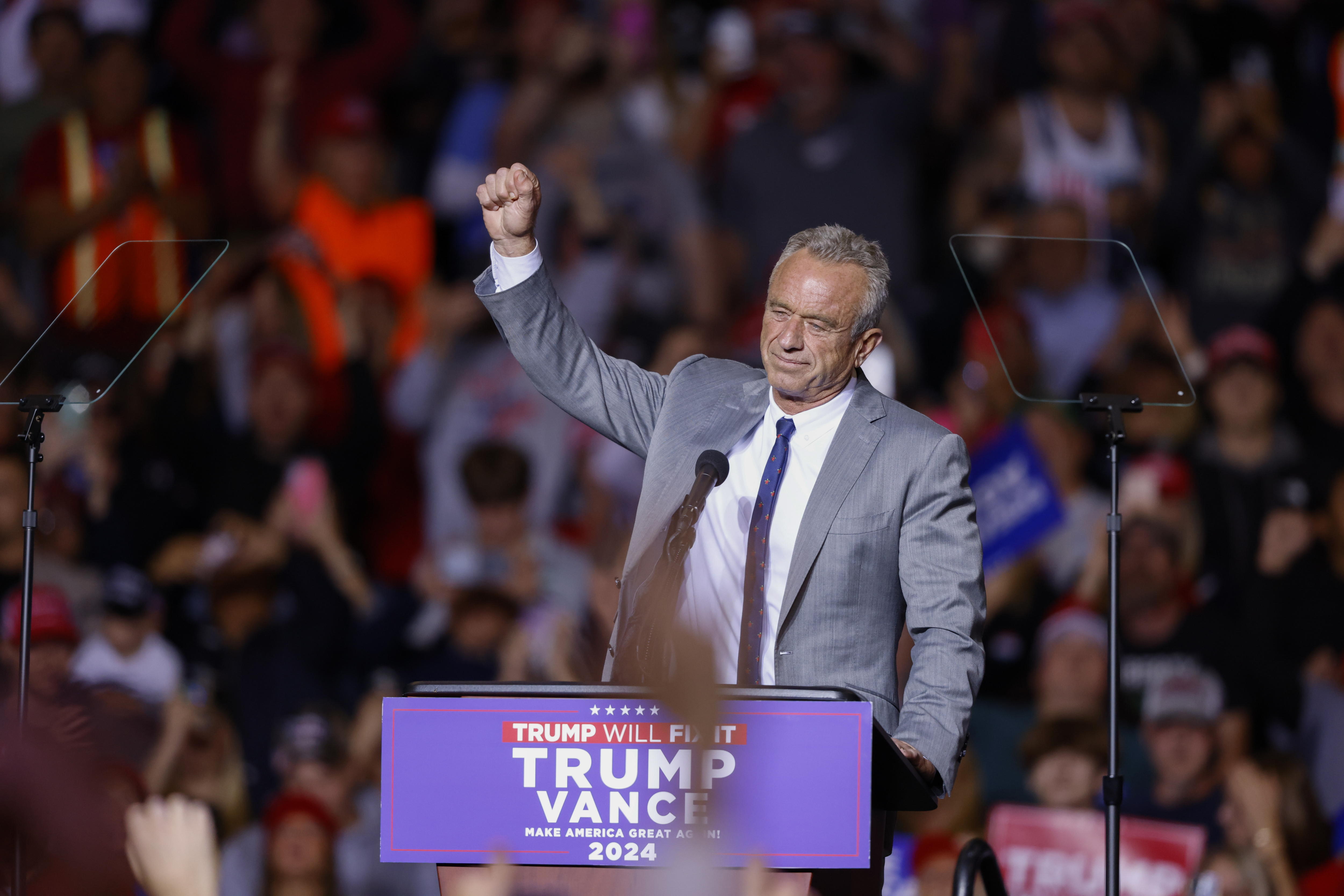 “Es un peligro”: reacciones mixtas al nominado de Trump como secretario de Salud