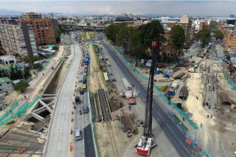 En la obra se han presentado cuatro suspensiones, tres prórrogas y ocho adiciones de recursos./ Archivo