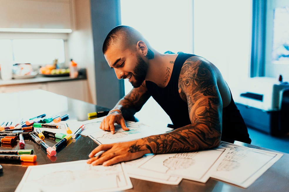 Estas son las prendas de lujo que Maluma diseñó para Balmain