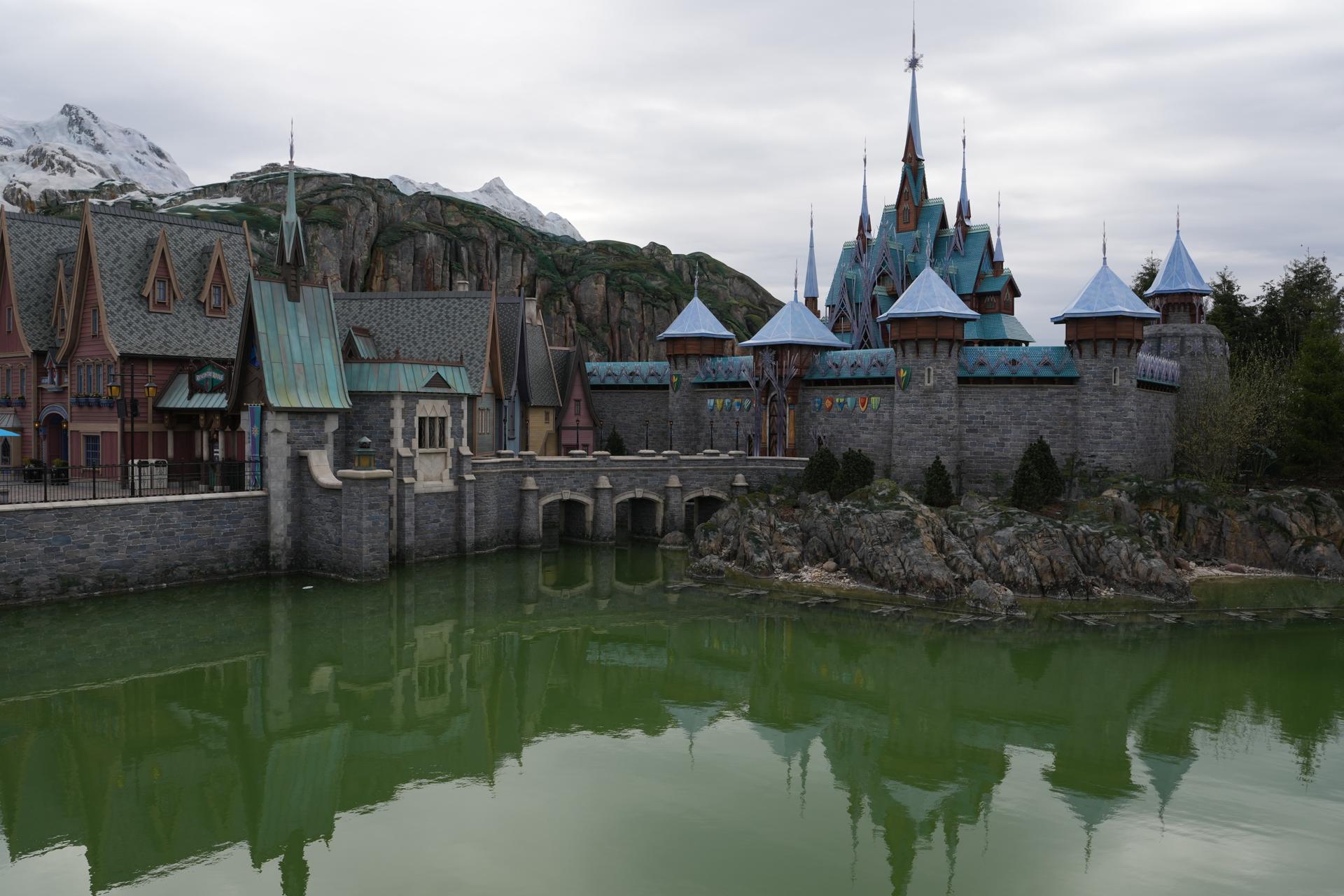 Marne-la-Vallee (FRA), 27/03/2026.- A view of the new 'World of Frozen' before its inauguration in Disneyland Paris, in Marne-la-Vallee, east of Paris, France, 27 March 2026. (Francia) EFE/EPA/Thibault Camus / POOL MAXPPP OUT
