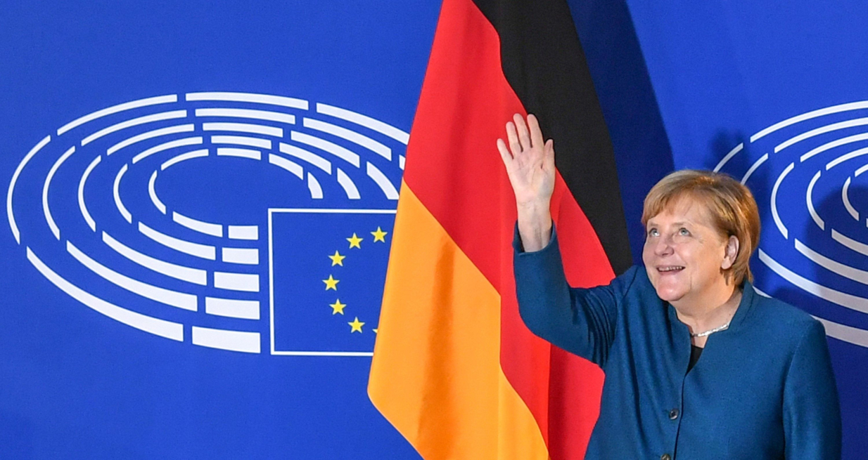 Merkel desafía a Trump: «Necesitamos un ejército europeo»
