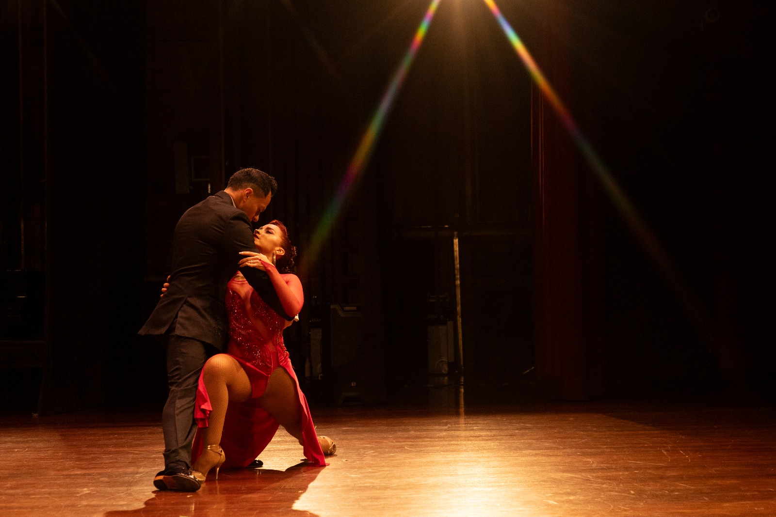 El Festival Internacional de Tango de Medellín nació en 2006, ajustando su versión númeor 20 en 2026.