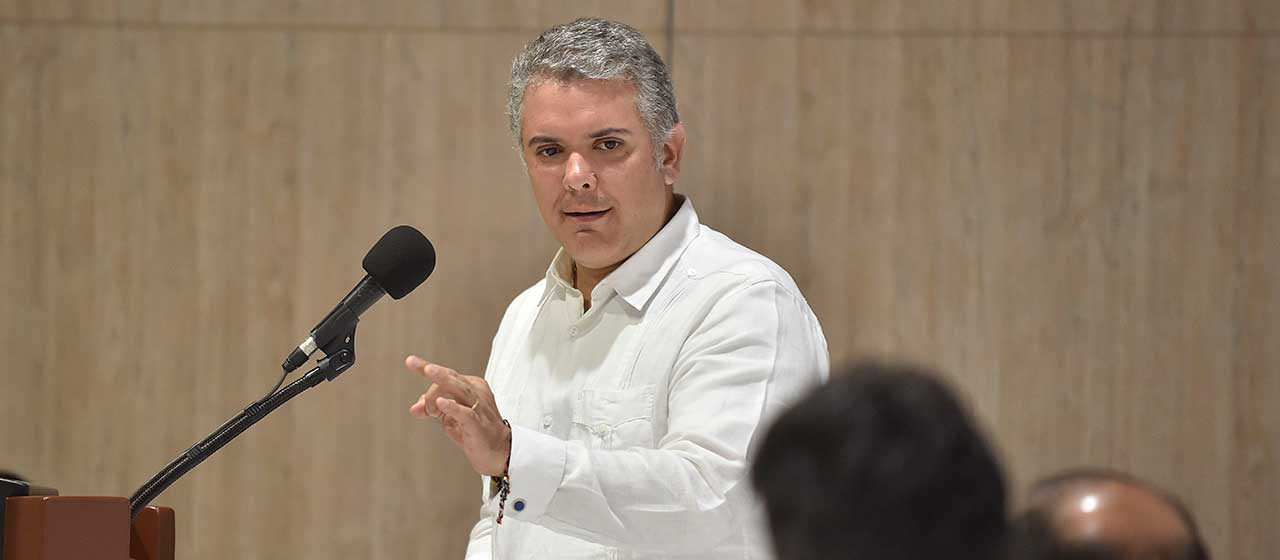 “No vamos jamás a claudicar ante ninguna amenaza”: Duque le responde al Eln