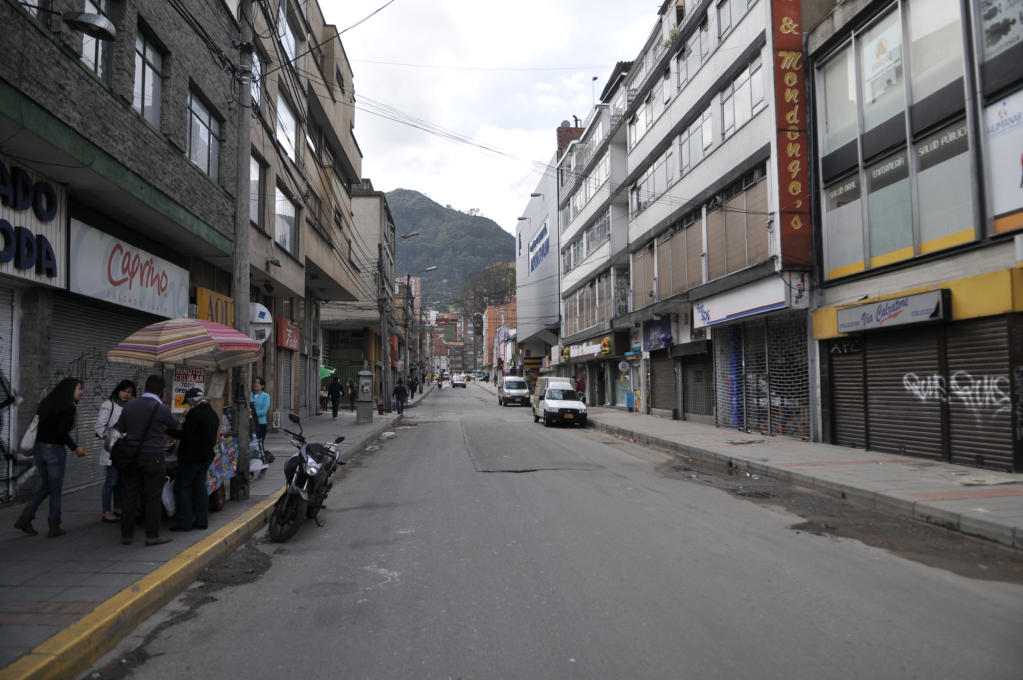 Por sospechoso olor, ordenan evacuar edifico en Chapinero, oriente de Bogotá