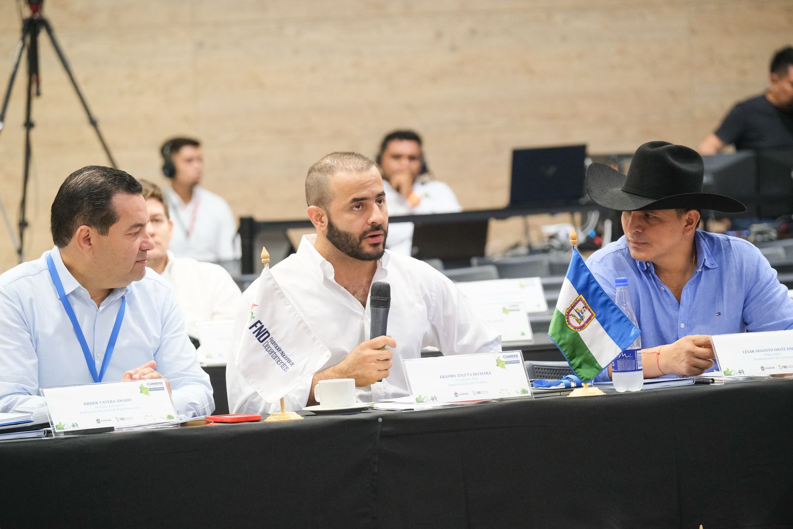 Gobernadores piden una reconciliación entre el presidente Petro y el Congreso