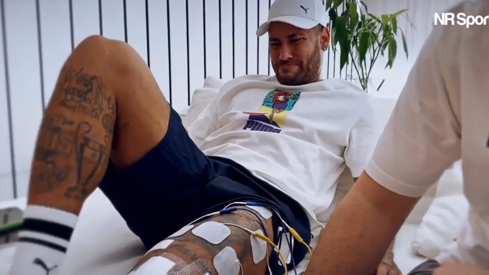 Imágenes sensibles: Neymar enseña el proceso de recuperación de su lesión, video