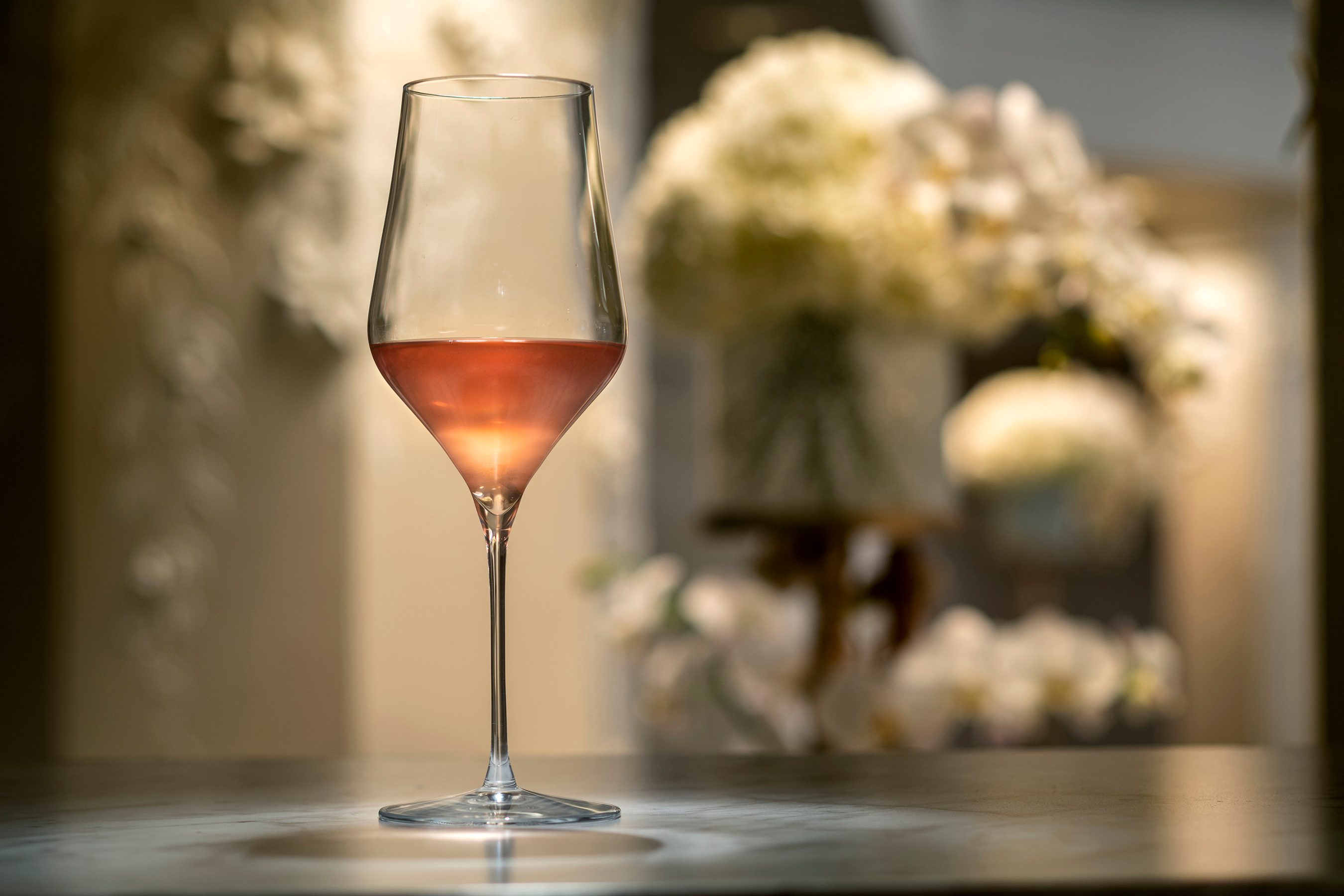 El equipo de Victoria & Albert’s ha seleccionado una colección de vinos de primer nivel que incluye más de 500 selecciones diferentes.