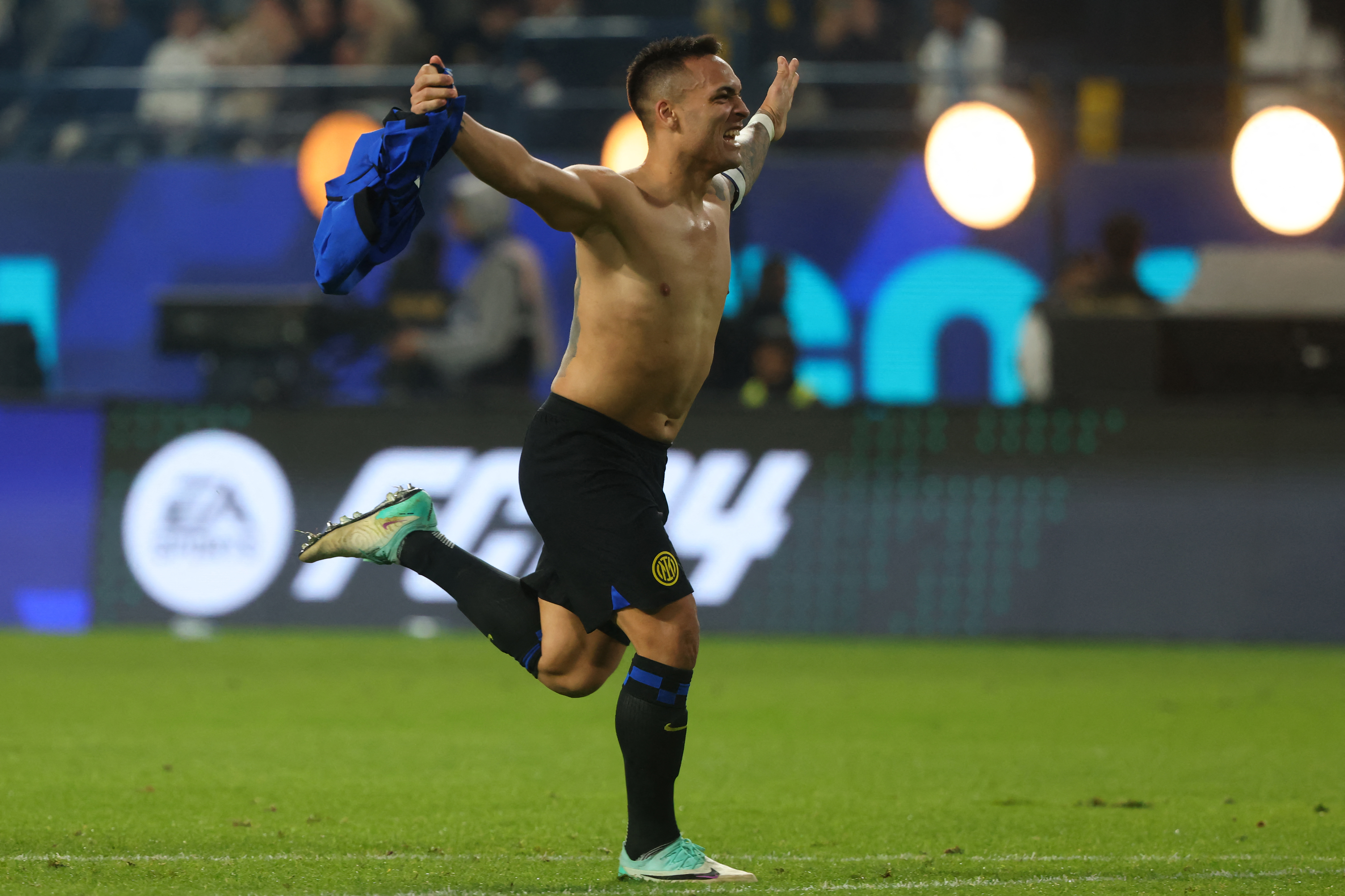 ¡Inter campeón! Vea el gol de Lautaro Martínez en la final de la Supercopa italiana