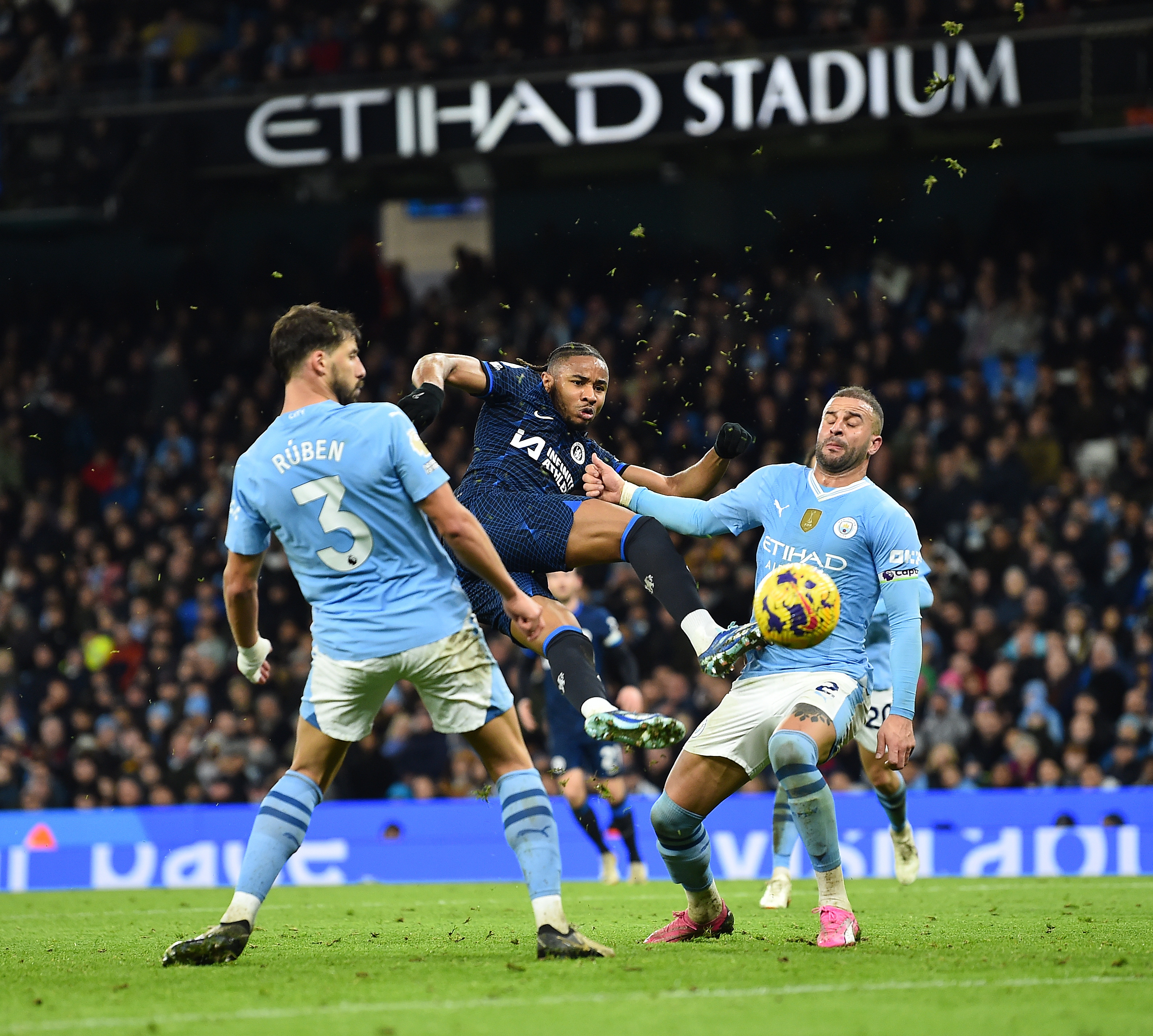 Así quedó la tabla de la Premier tras empate entre Manchester City y Chelsea