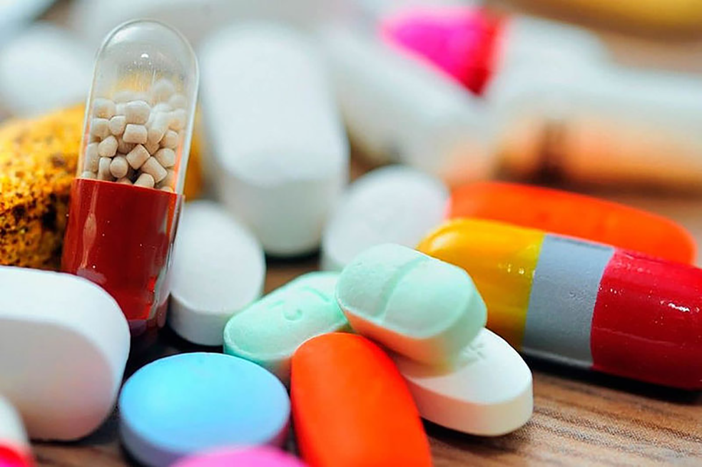 Denuncian costosas “alianzas” entre farmacéuticas y asociaciones de pacientes crónicos