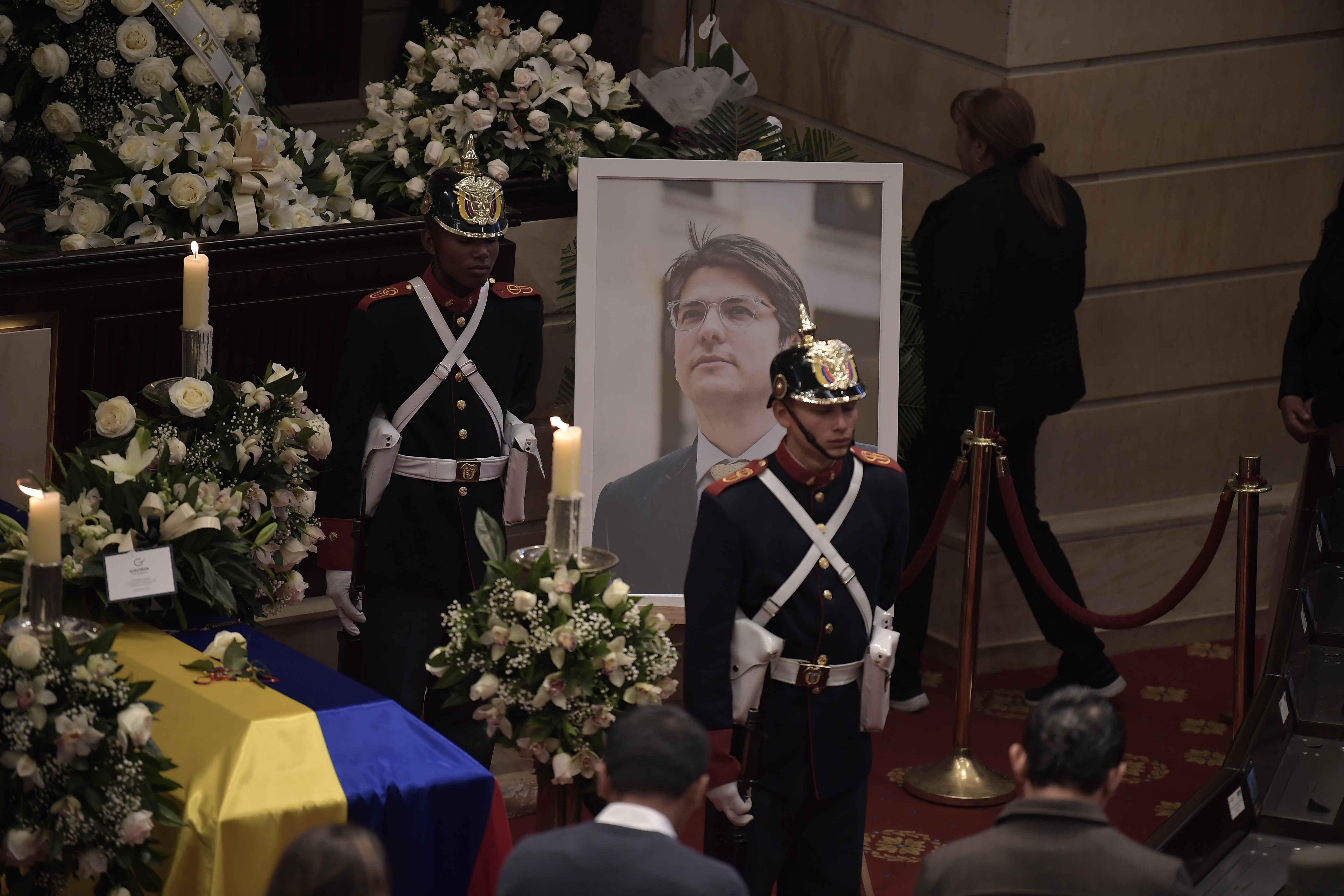 Bautizarán calle de Bogotá en homenaje a la memoria de Miguel Uribe
