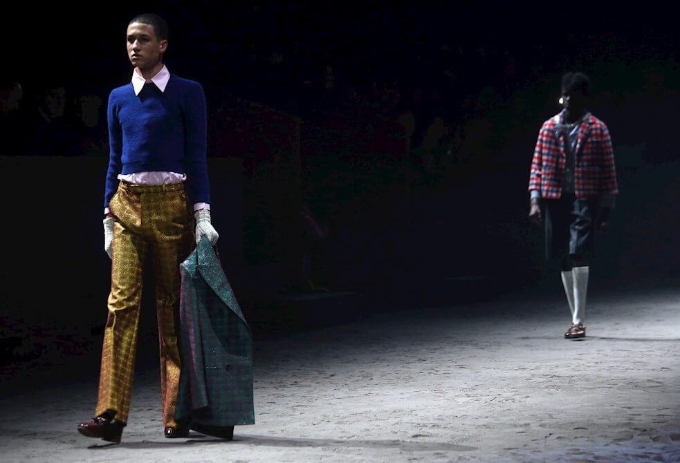 Gucci cuestiona los estereotipos masculinos con su nueva colección en Milán