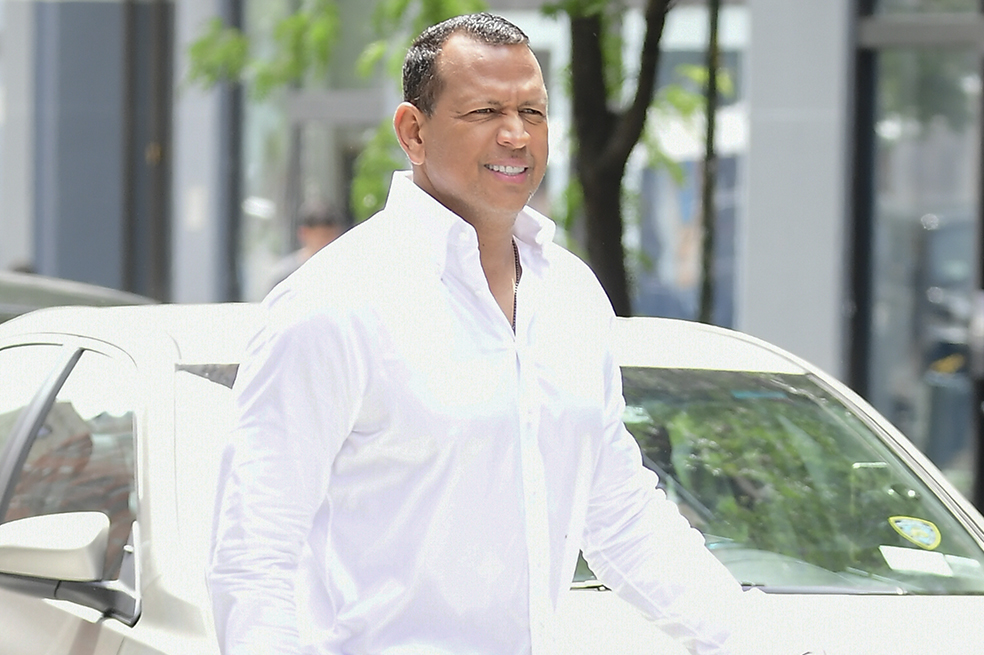 Así lleva la ´tusa´ Álex Rodríguez por Jennifer López y Ben Affleck