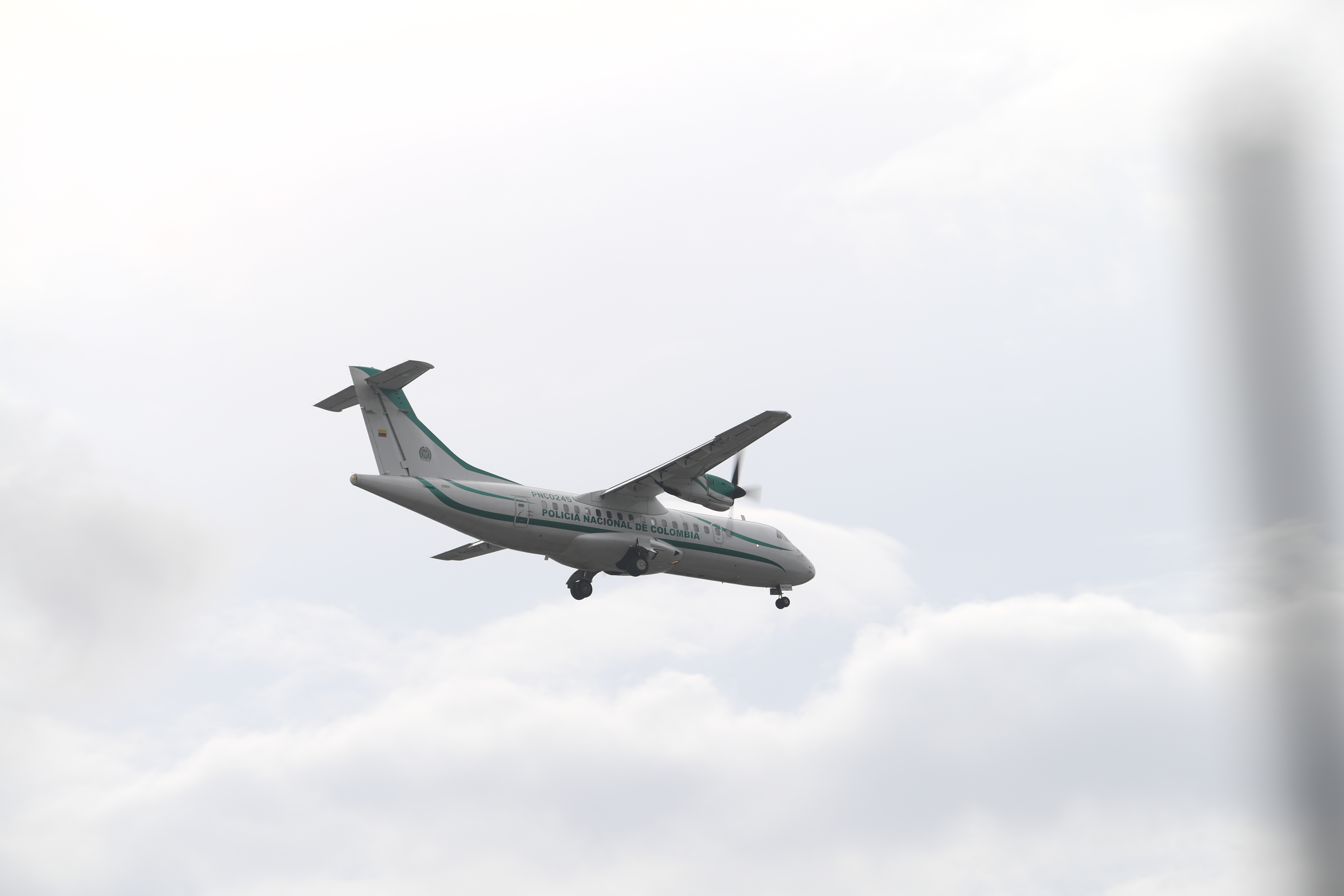 Supertransporte formula cargos a 26 aerolíneas por cláusulas que perjudican a los viajeros