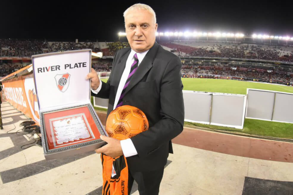 Norberto Alonso: “Hay muchas cosas en el fútbol que se fueron enseñando entre el potrero y los maestros”