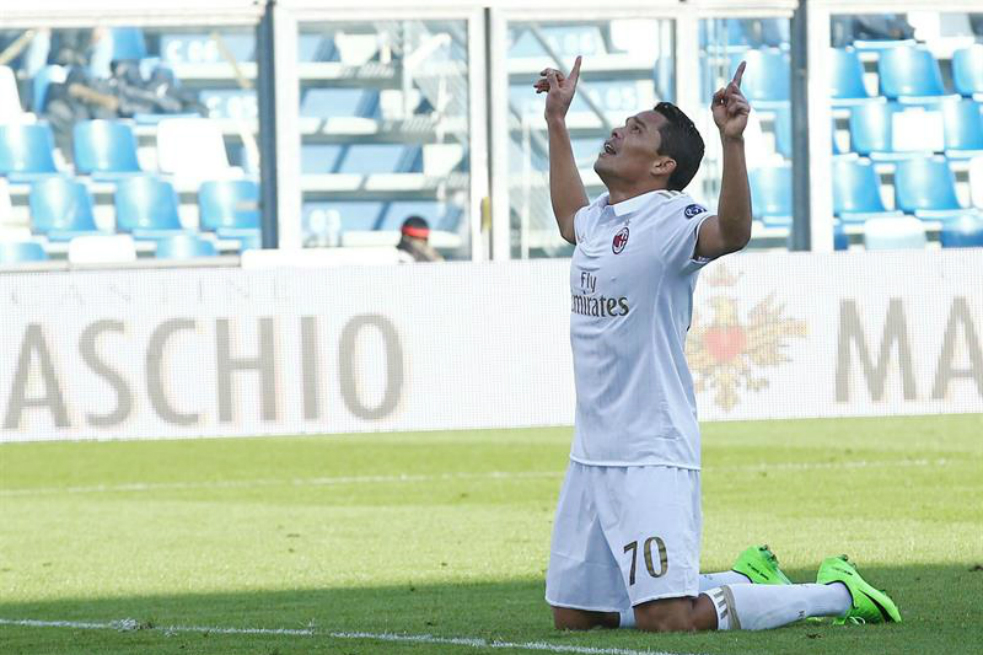 Gol de Carlos Bacca le da triunfo al Milán en la Serie A