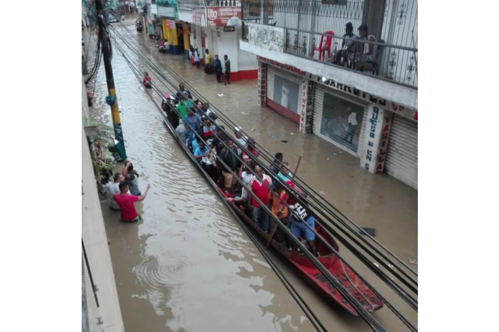 Gobierno entregó 12 toneladas de ayuda humanitaria tras inundaciones en Chocó