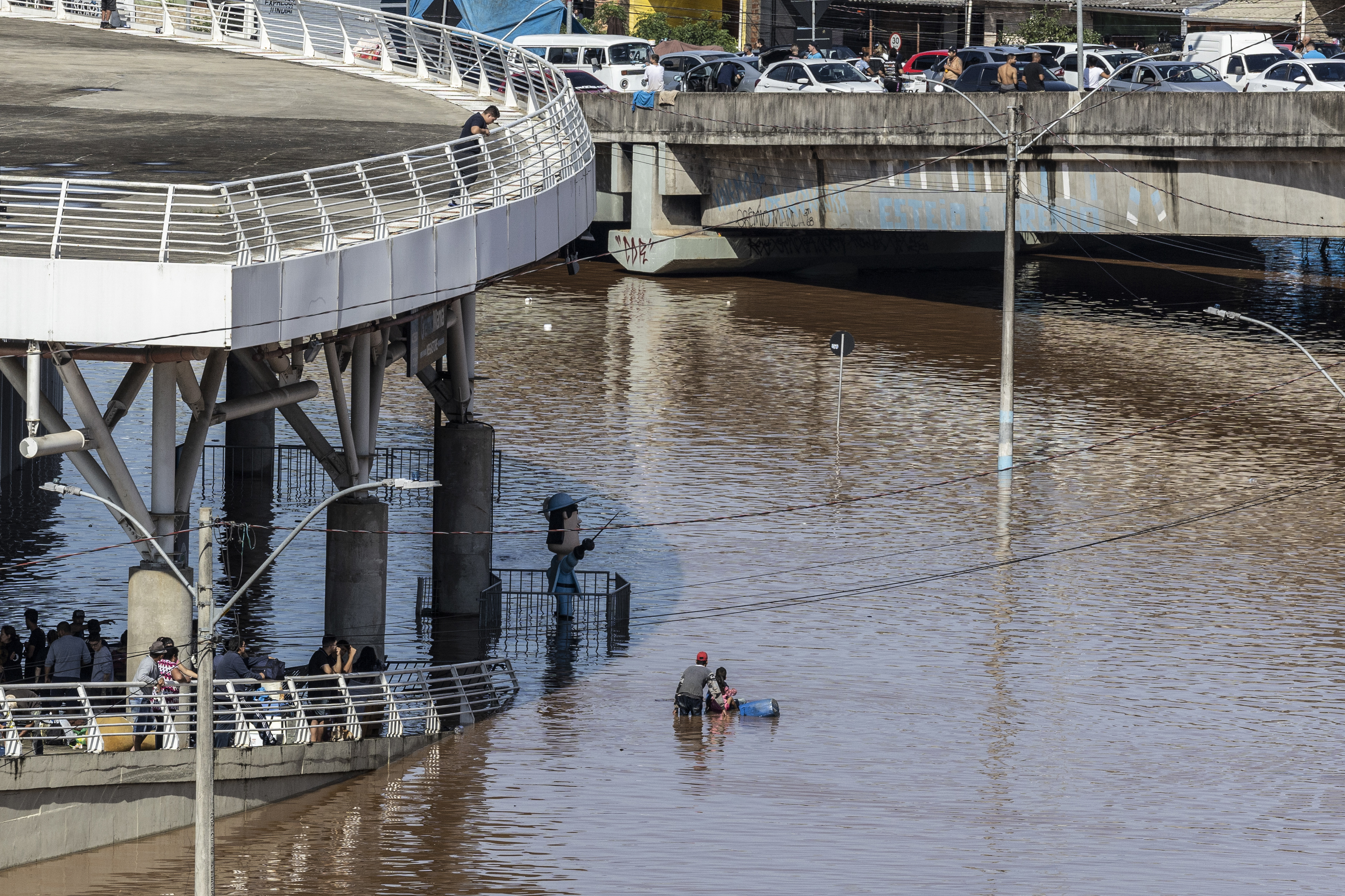 Las inundaciones en el sur de Brasil dejan al menos 70.000 desalojados y 60 muertos