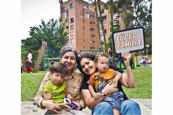 Ana Leiderman y Verónica Botero.