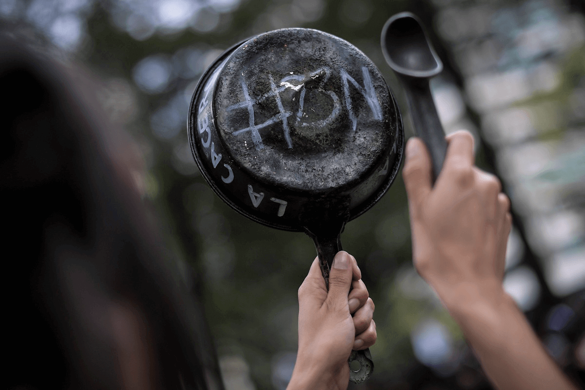 Segundo día de cacerolazo en el Congreso