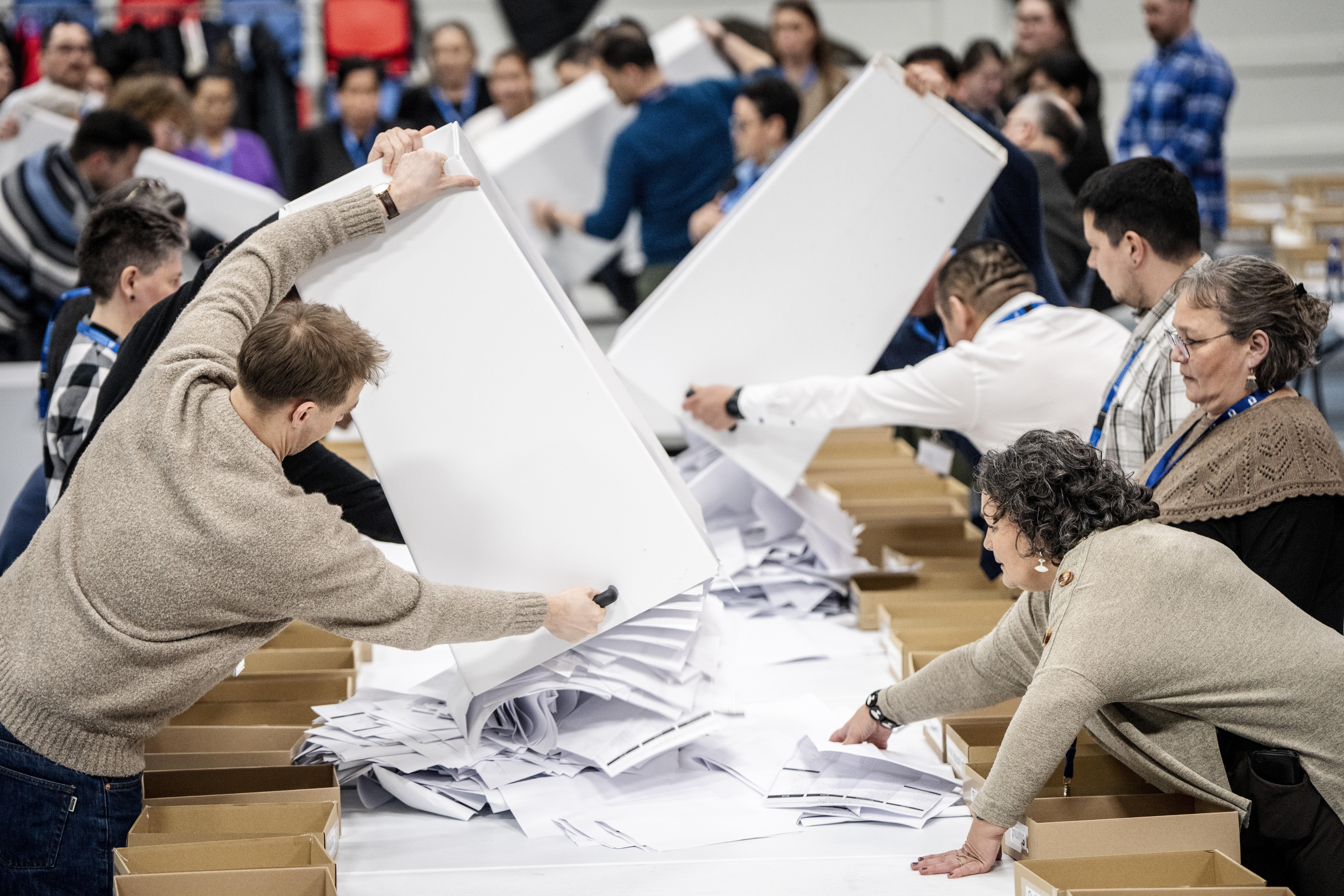 Con la sombra de Trump: independentistas moderados ganan elecciones en Groenlandia