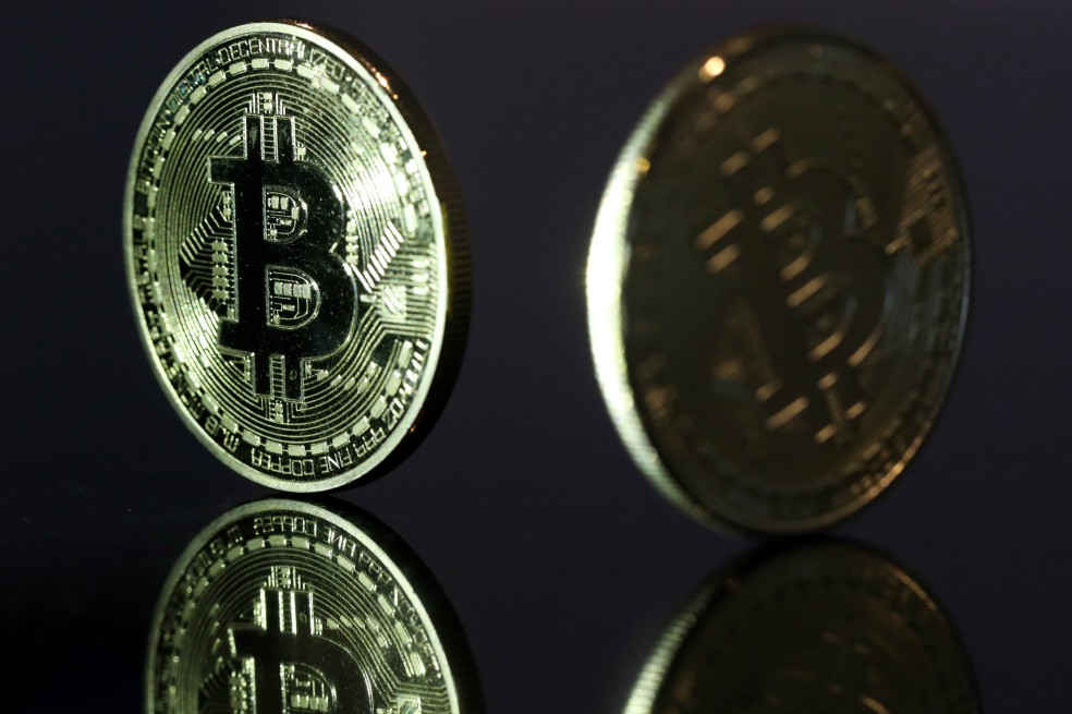 El bitcoin debuta en el mercado mundial a 15.000 dólares la unidad