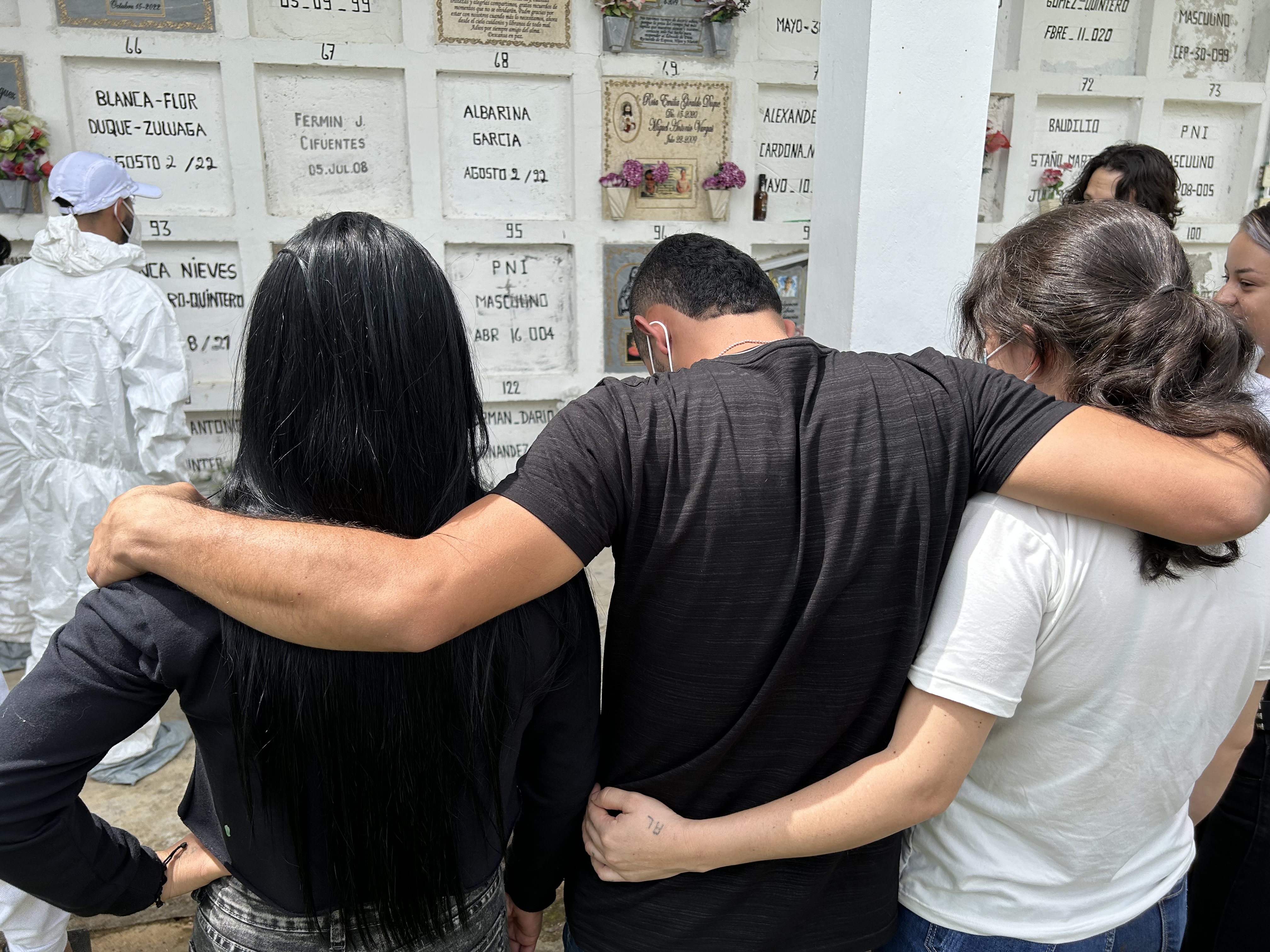 Unidad de Búsqueda recuperó 38 cuerpos en cementerio de Cocorná (Antioquia)