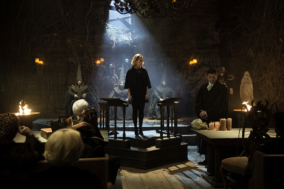 Sabrina lanza tráiler de su especial de Navidad