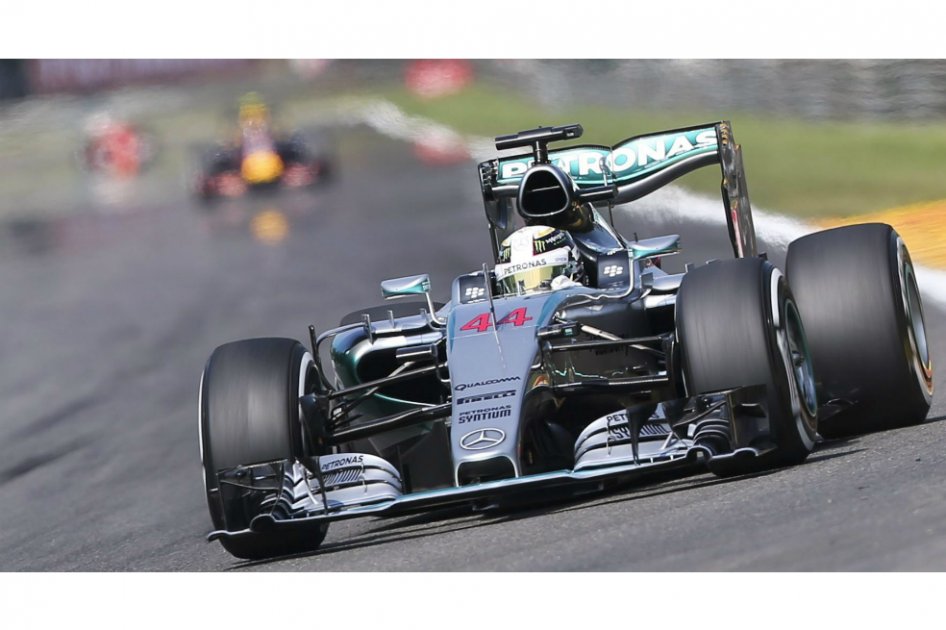 Hamilton logra la décima ‘pole position’ del año