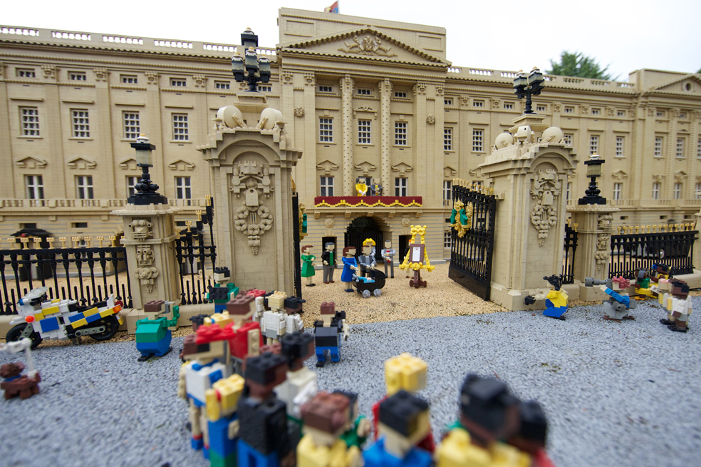 La familia real fue incluida en Legoland