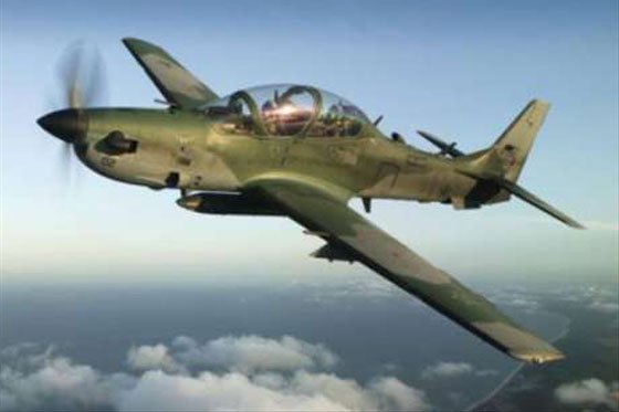 Honduras firma acuerdo con Embraer para reforzar la Fuerza Aérea