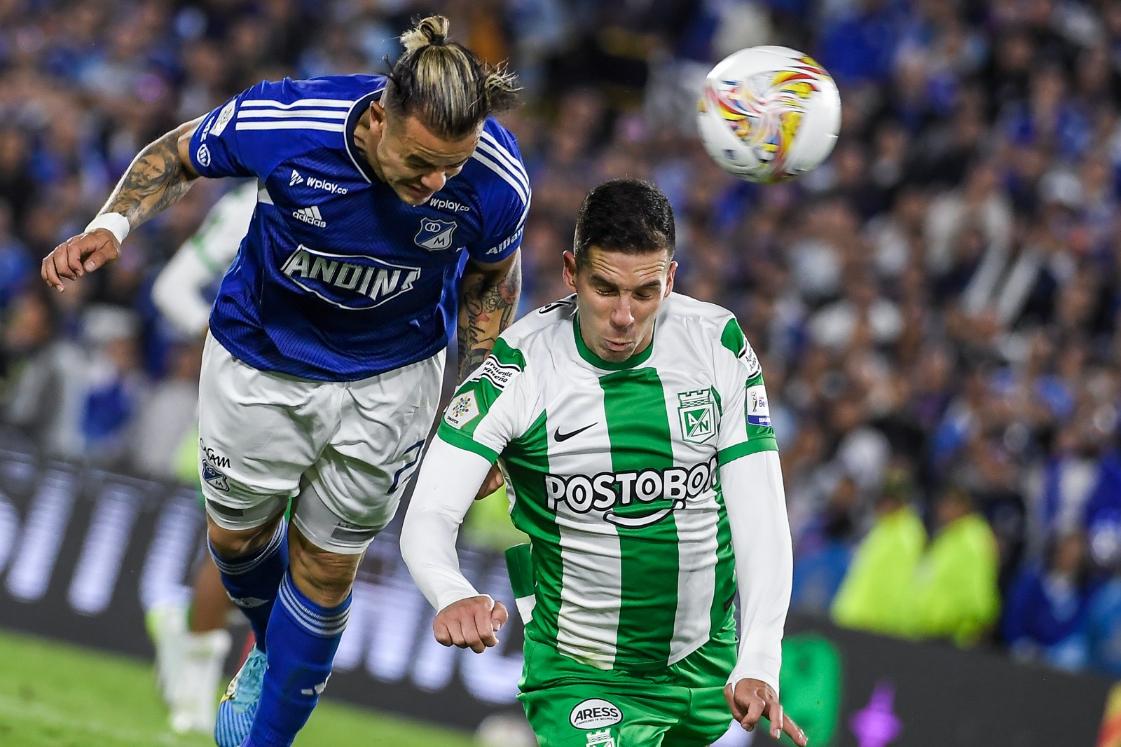De cabeza llegó el gol que Millonarios no se cansó de buscar. Pese a dominar el compromiso y adueñarse de la pelota, a los embajadores les costó el último pase.