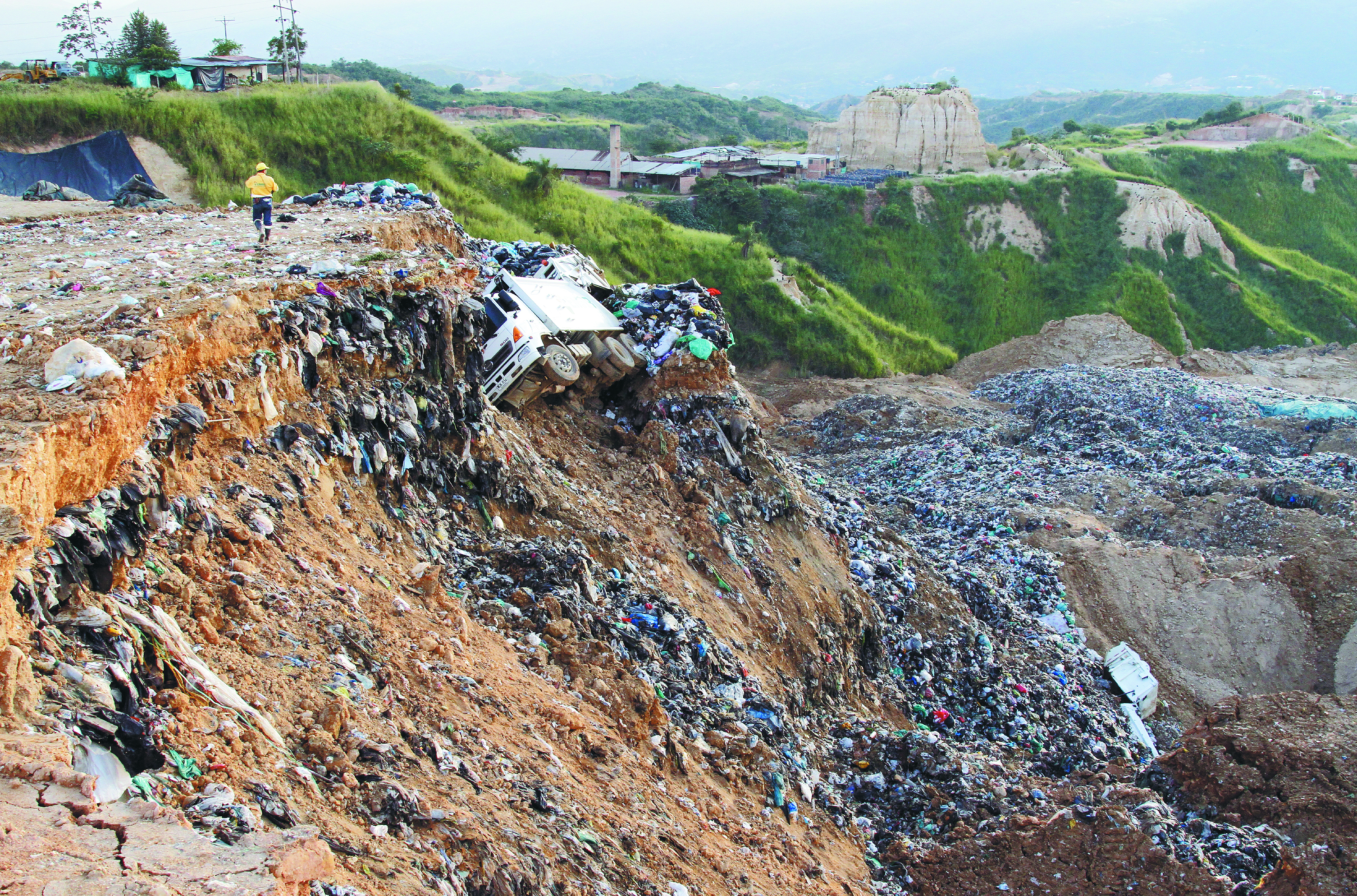 Medida cautelar ordena a El Carrasco a recibir basuras de Floridablanca, Santander