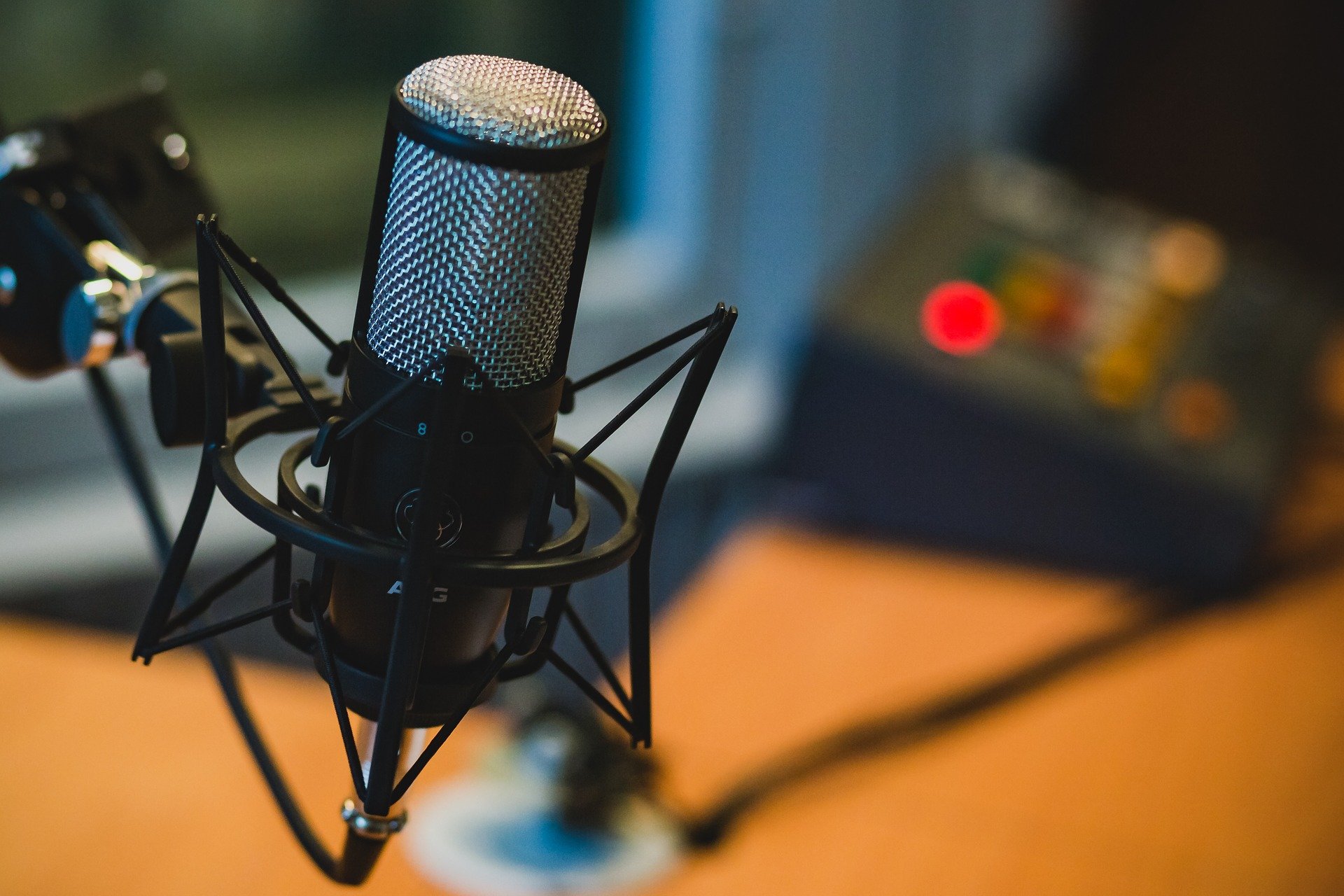 Podcast Nación Moda de la U. Santo Tomás: un referente del estudio de la moda