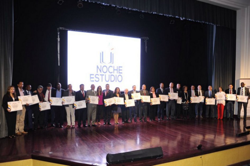 Universidades públicas del país abrirán 4.500 cupos en horario nocturno