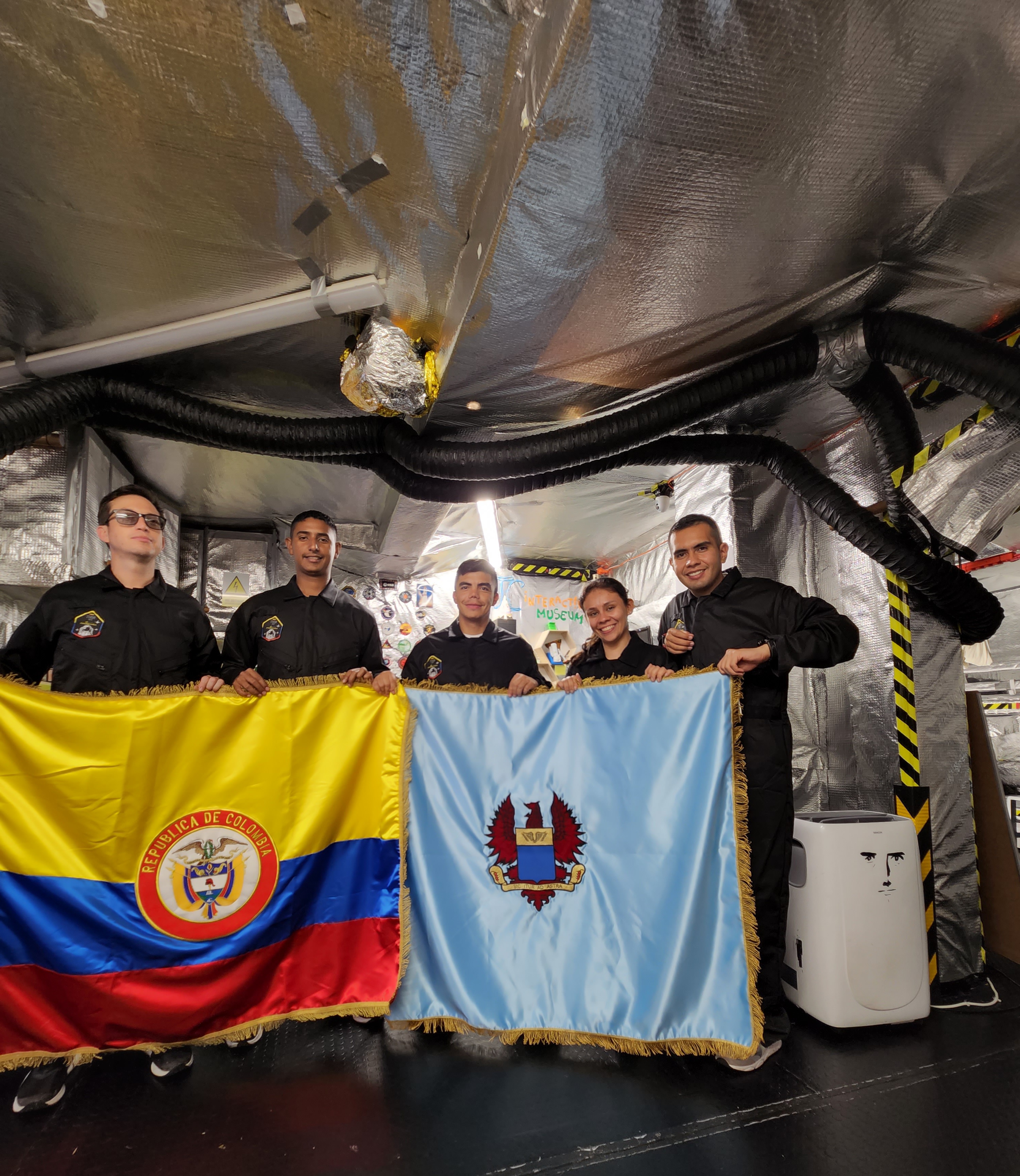 La historia de los colombianos que simularon en Polonia una misión espacial