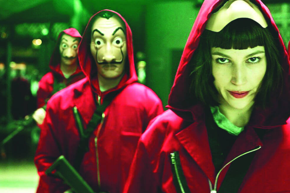 Guionista de “La casa de papel”: “Si podemos abrir una ventana a un mundo menos doloroso, eso es bueno”