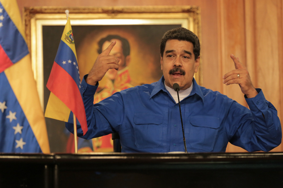 Maduro ningunea a Duque y dice que Uribe gobernará Colombia por Twitter