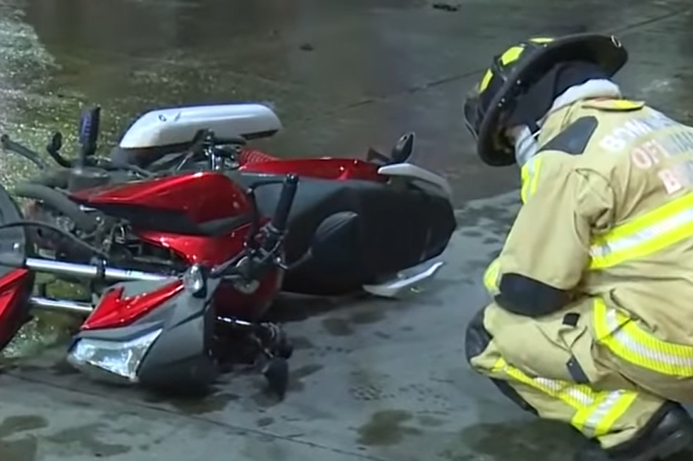 Joven de 16 años murió en su moto: ruana se enredó en una rueda, en vía a Pamplona
