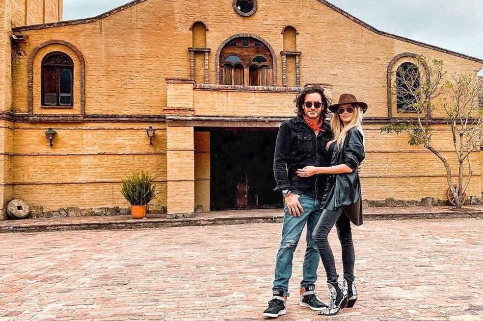 El año pasado, antes de la pandemia, Mario Cimarro trajo a su novia a Colombia y la llevó a conocer la hacienda de la familia Elizondo, lugar donde surgió gran parte de la historia de ‘Pasión de Gavilanes’ y que, actualmente, funciona como un restaurante llamado ‘El Pórtico’.