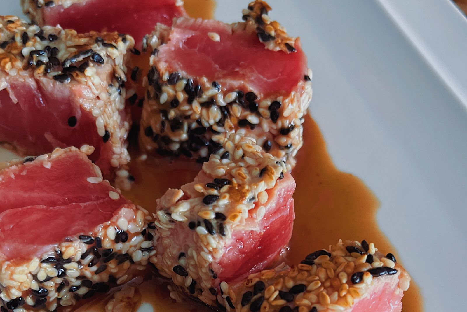Tataki de atún, una receta para saborear en la mesa