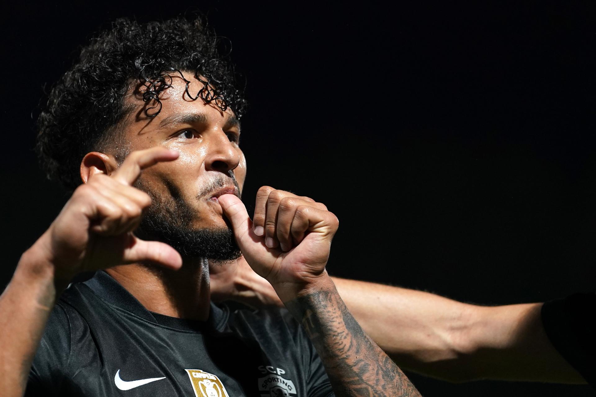 Luis Suárez sigue en racha goleadora, marcó en su regreso al Sporting
