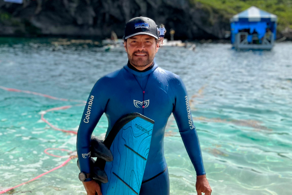 El apneista colombiano John Muñoz consigue otro récord para el país ¡Qué Orgullo¡