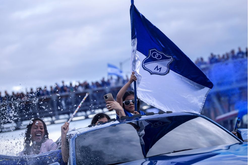 Locura en El Campín: en fotos, así se vive la previa en los alrededores del estadio