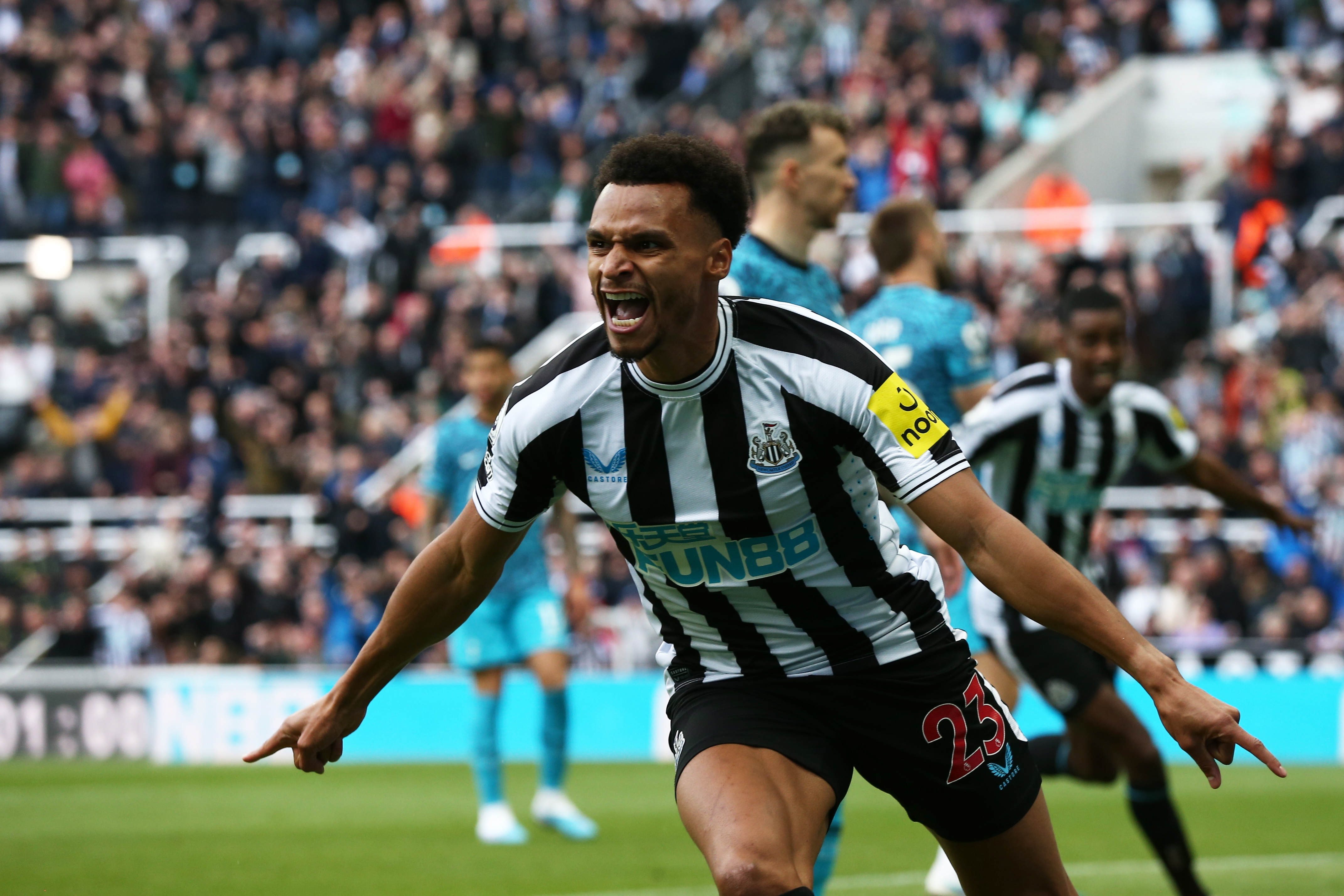 Premier League: Newcastle aplastó a Tottenham y se mantiene tercero en la tabla
