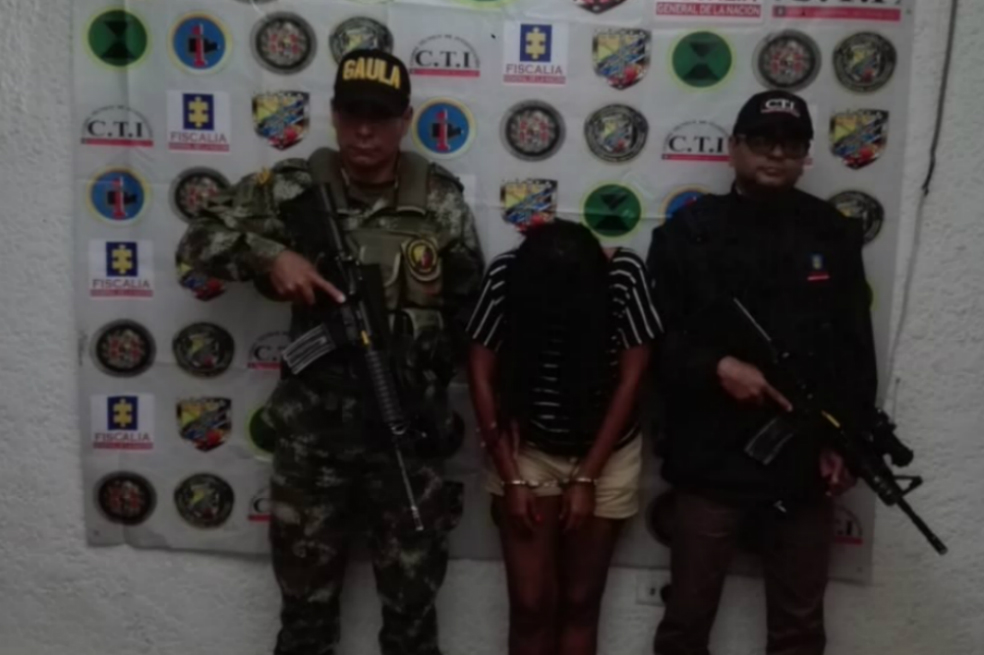 Mujer extorsionaba bajo la amenaza de hacer brujería