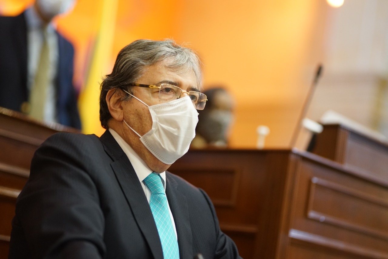 Un proyecto para evitar la renuncia de un ministro citado a moción de censura